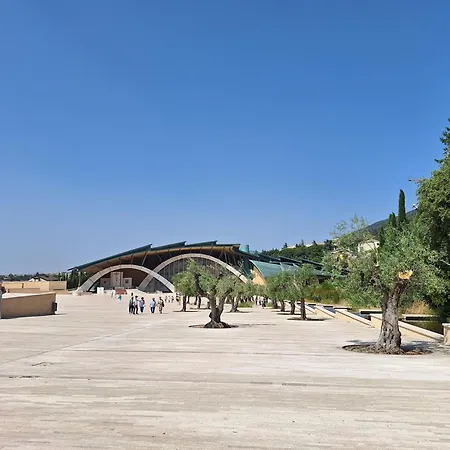 Solaria House And Comfort *